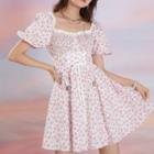 Puff Short-sleeve Square-neck Floral Hook-and-eye Lace-up Dress