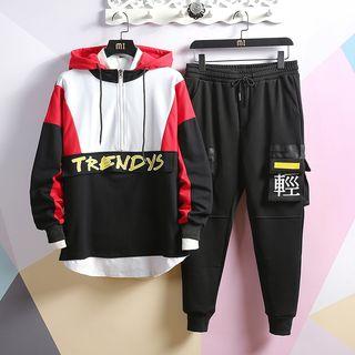 Set: Lettering Hoodie + Cargo Pants