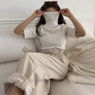 Short-sleeve Turtle-neck Sweater