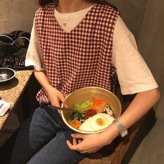 Sleeveless V-neck Plaid Top