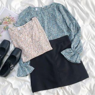 Bell-sleeve Floral Printed Top