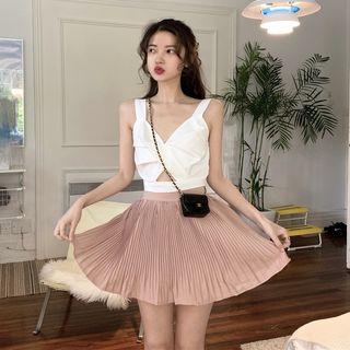 Cutout Sleeveless Top / Pleated Skirt