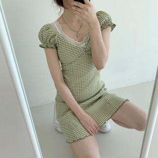 Puff-sleeve Lace Trim Plaid Dress