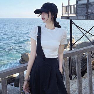 Short Sleeve Round Neck Plain Top + Single Strap Plain Dungaree