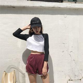 Set: Long-sleeve Raglan Cropped T-shirt + Shorts