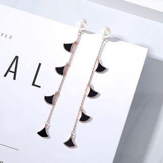 Faux Pearl Fan Dangle Earring