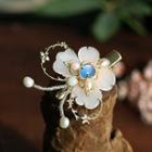 Brass Nephrite Flower Hair Clip