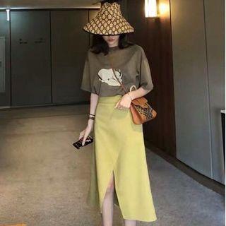 Set: Short Sleeve Print T-shirt + Slit-front A-line Skirt