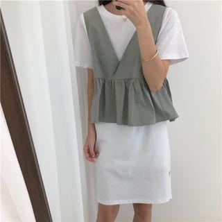 Set: Sleeveless Peplum Top + Short-sleeve T-shirt Dress
