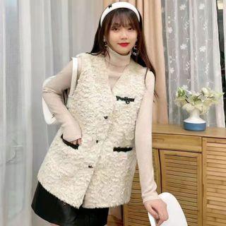 Long-sleeve Woolen Pocket Vest