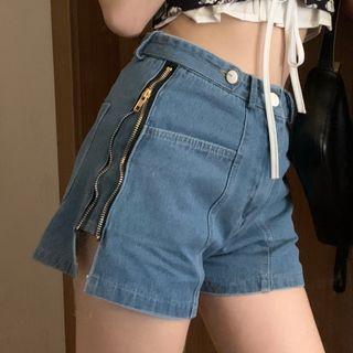 Zipper Detail Denim Shorts