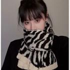 Zebra Print Knit Scarf Zebra Patterned - White & Black - One Size