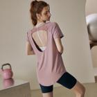 Open-back Sports T-shirt