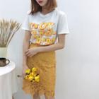 Set: Short-sleeve Printed T-shirt + Lace Fitted Skirt