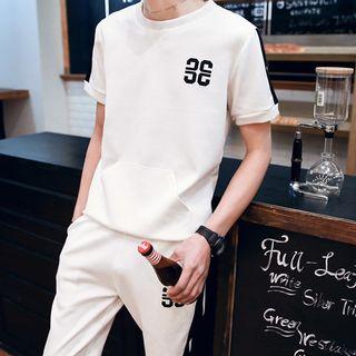 Set: Short-sleeve Print T-shirt + Capri Sweatpants