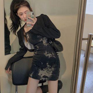 Open Front Cropped Jacket / Tie-dye Spaghetti Strap Shift Dress