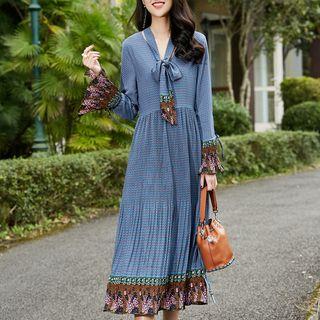 Patterned Panel Long Sleeve Midi Dress