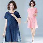 Short-sleeve Round Neck Plain Dress