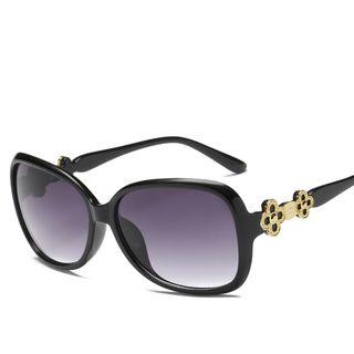 Clover Accent Sunglasses