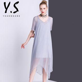Short-sleeve V-neck Shift Dress