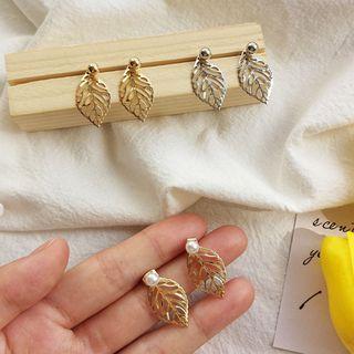 Cutout Leaf Dangle Earring