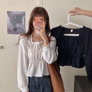 Long-sleeve Square-neck Plain Cropped Top