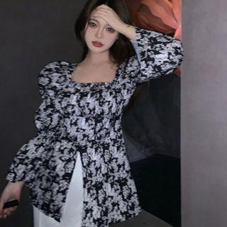 Puff-sleeve Floral Print Slit Blouse Floral - Black & White - One Size