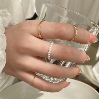 Set: Faux Pearl / Alloy Ring (assorted Designs) Set Of 4 - Gold & Pearl White - One Size