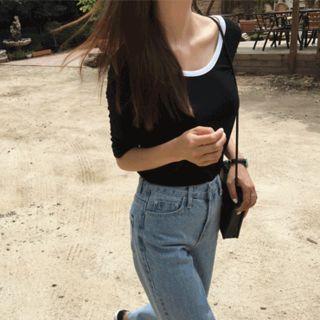 Scoop-neck Piped T-shirt