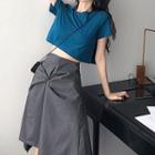 Short-sleeve Cropped T-shirt / Asymmetric Knotted A-line Skirt