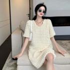 Short-sleeve V-neck Check Dress Off-white - One Size