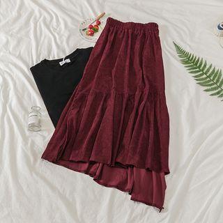 Long Sleeve Plain T-shirt / Asymmetric Hem Skirt