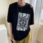 Asymmetrical Cold-shoulder Printed T-shirt