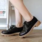 Perforated Lace-up Brogue Shoes