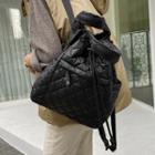 Stitch-trim Quilted Bucket Backpack