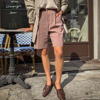 Band-waist Straight-cut Shorts