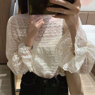 Set : Puff-sleeve Lace Top / Vest