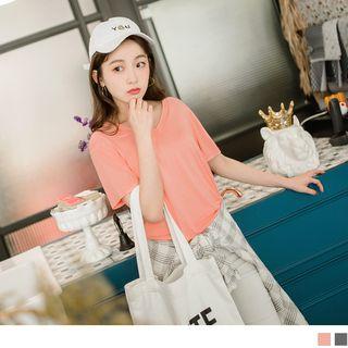 Strappy Peek Shoulder V-neck Top