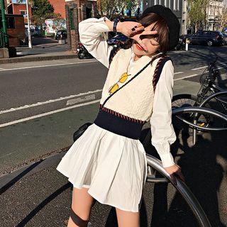 Contrast Stitch V-neck Knit Vest