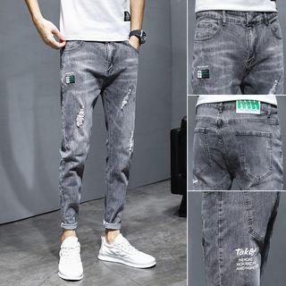 Lettering Distressed Tapered Cropped Jeans / Tapered Cropped Pants
