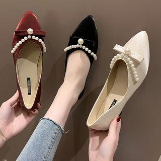 Faux Pearl Pointed Fabric Low Heel Pumps