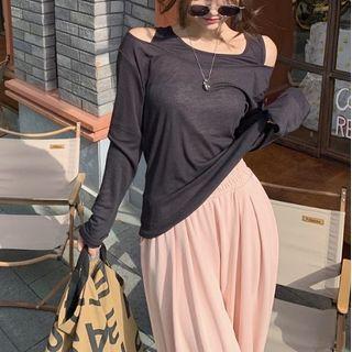 Long-sleeve Cold Shoulder Top / Sweatpants