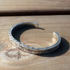 Embossed Bangle Sl0506 - Silver - One Size