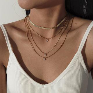 Set Of 4: Rhinestone Necklace 0917 - Gold - One Size