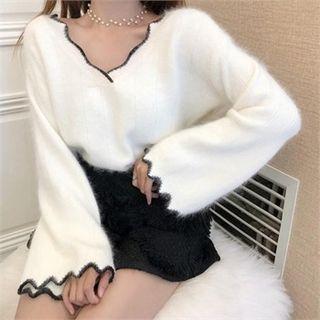 Contrast-trim Scallop-edge Cropped Sweater Ivory - One Size
