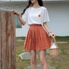 Set: Embroidered Short-sleeve T-shirt + Plaid Pleated Skirt