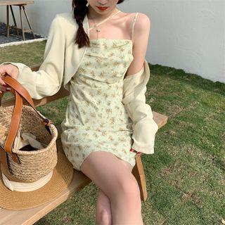 Spaghetti Strap Floral Print A-line Dress / Crop Blazer