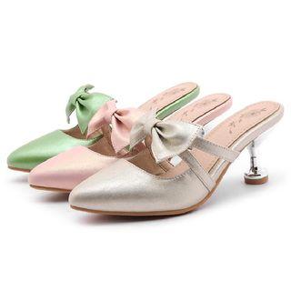 Pointy Toe Bow Accent Mules