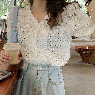 Short-sleeve Eyelet Lace Buttoned Blouse White - One Size