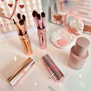 Set Of 5 : Makeup Brush With Case
